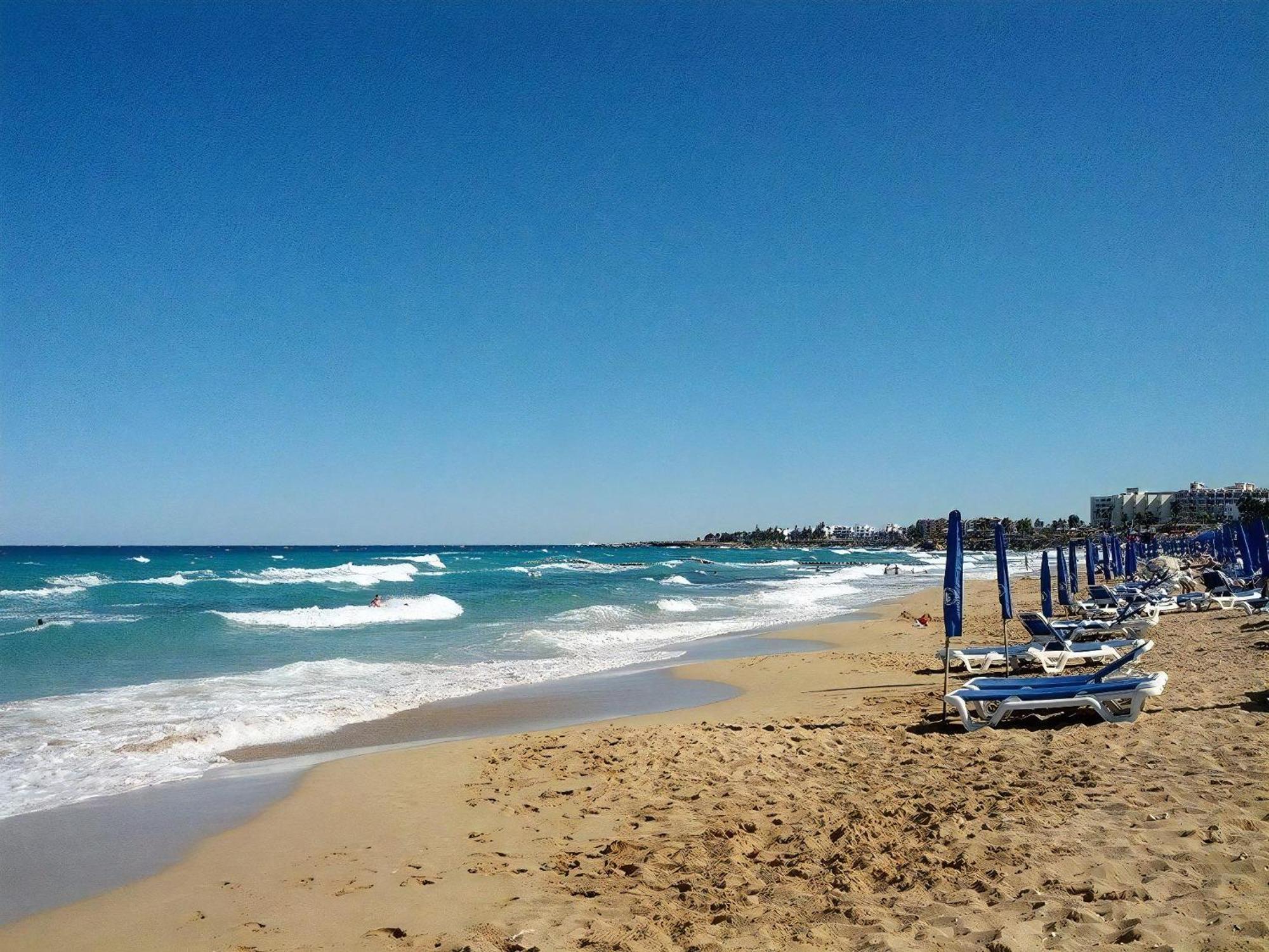 Apartment Lasonos Asimi - Luxury 3 Bedroom - With Communal Pool On Fig Tree Bay